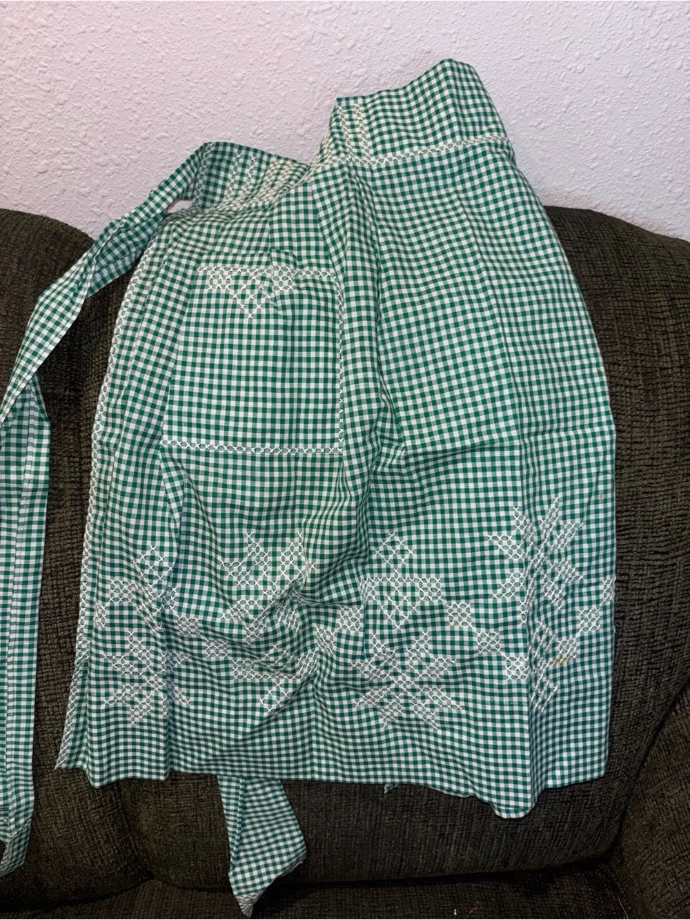 Gorgeous handcrafted vintage checkered aprons lot of 3